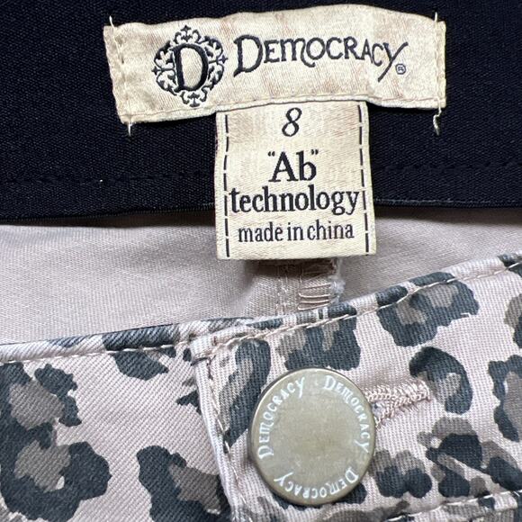 Democracy Jeans 8 Ab Technology Cheetah Leopard Animal Print Zipper Pockets - Picture 5 of 9